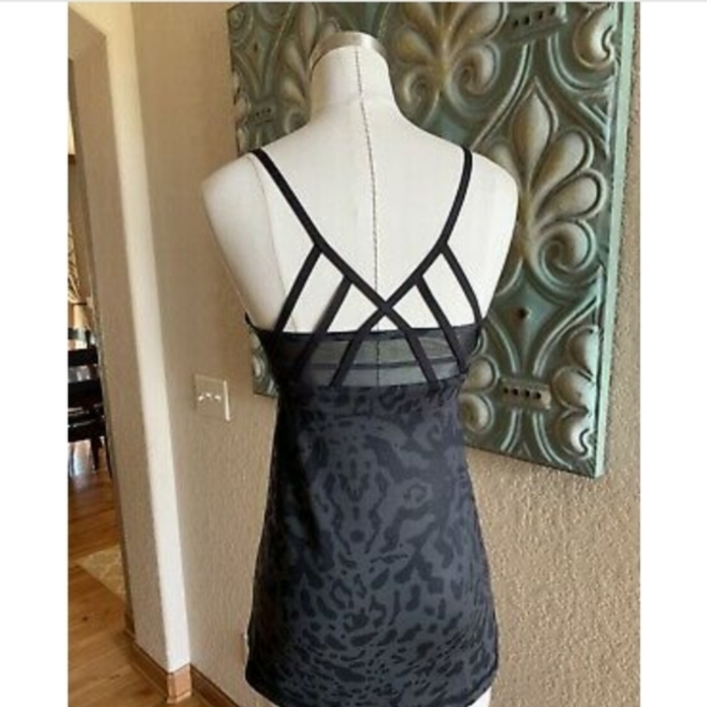 Lululemon Just Breathe‎ Tank Top Black  Criss - Picture 5 of 6